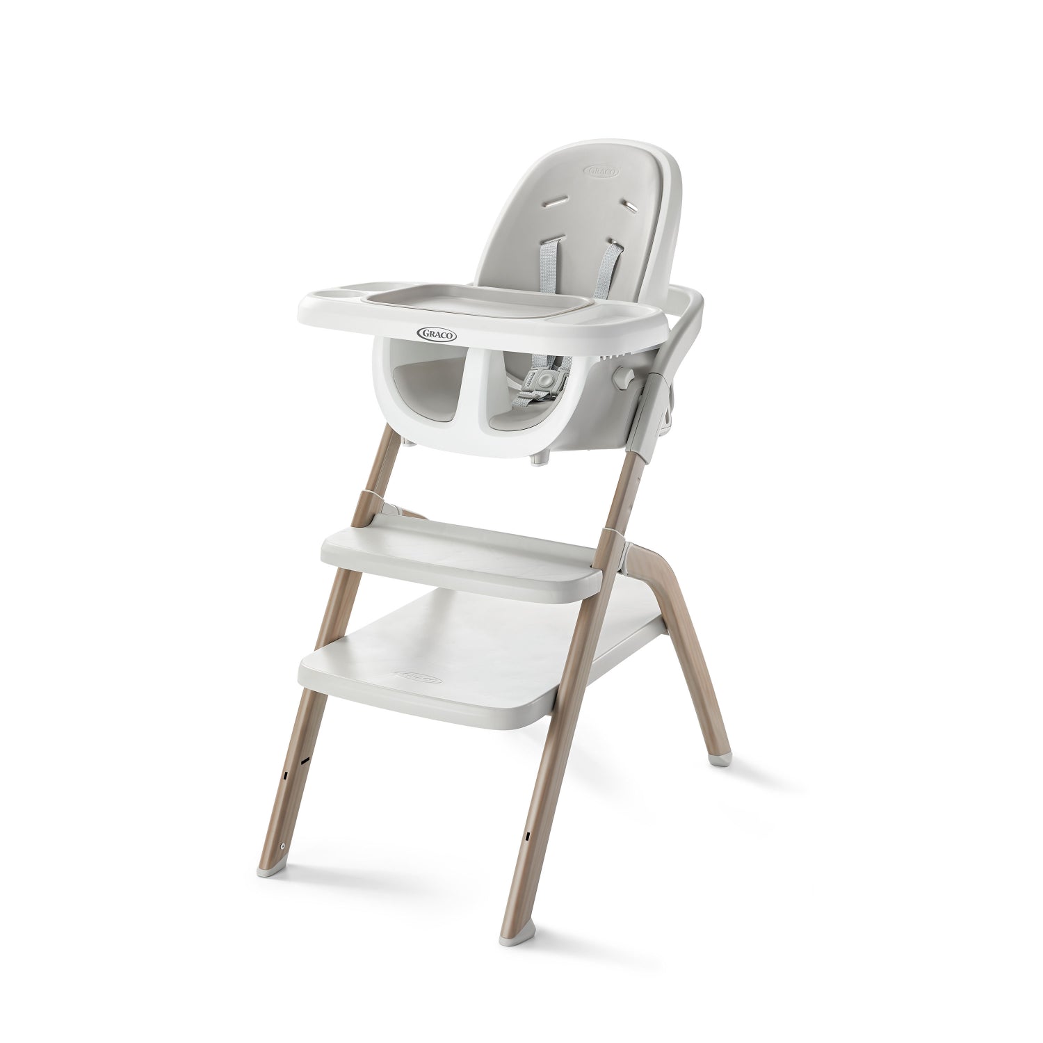 Silla para comer de bebé gris clara, vista frontal y contexto de uso infantil
